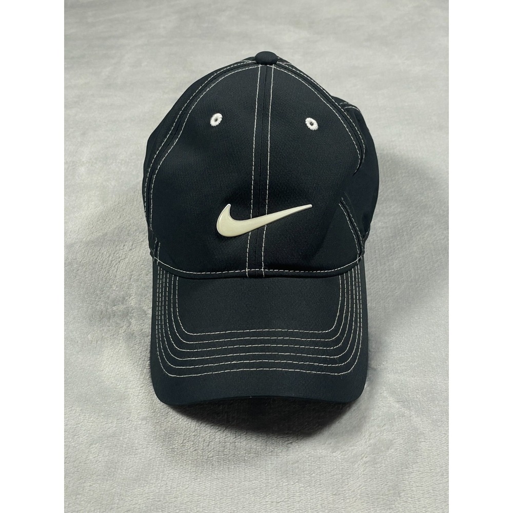 Nike Golf Hat Black White Contrast Stitch Swoosh Adjustable Strapback Cap